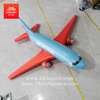 Lumière LED géante personnalisée de 5m annonçant un avion de dessin animé gonflable pour événements