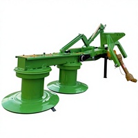 Nouvelle tondeuse à double disque verte professionnelle montée sur tracteur agricole, entraînée par prise de force arrière, avec boîte de vitesses pour broyage d'herbe haute performance