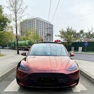 Rollo de Vinilo Autoadhesivo para Automóviles NIKO de Alta Calidad, Material PET que Cambia de Color, Protección UV, Color Negro Rojo, Venta al por Mayor - Product Image 1