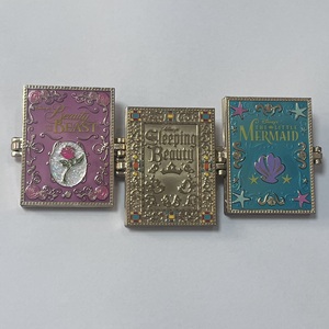 Alfileres de esmalte suave de alta calidad modernos chapados en oro 3D Vietnam Top Nueva técnica de impresión digital Artesanía de aleación de zinc de alto detalle - Product Image 6