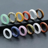Vente en gros de bagues en cristal de guérison naturel, anneaux colorés en howlite, améthyste de rêve, agate, quartz rose