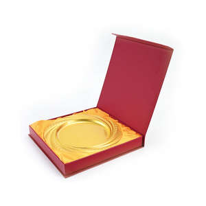 Piatto commemorativo <span class=keywords><strong>in</strong></span> metallo personalizzato trofeo placcato <span class=keywords><strong>in</strong></span> oro 3D rilievo per la celebrazione della laurea <span class=keywords><strong>in</strong></span> <span class=keywords><strong>pensione</strong></span> - Product Image 6