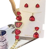 Ensemble de quatre pièces pour femme en acier inoxydable et alliage, incrusté de diamants colorés, de forme irrégulière, comprenant montre, collier, bague et boucles d'oreilles, idéal pour un cadeau