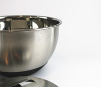 Bols de cuisine en acier inoxydable 304 de qualité alimentaire pour mélanger, couper les fruits et préparer les salades, avec couvercle noir, base antidérapante en silicone et râpe