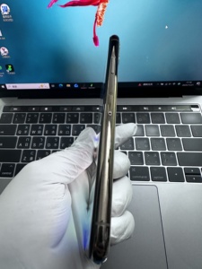 <span class=keywords><strong>iPhone</strong></span> <span class=keywords><strong>11</strong></span> Pro Max สีเงิน <span class=keywords><strong>256GB</strong></span> ชิป A13 Face ID หน้าจอ 6.5 นิ้ว มือสองแท้ ปลดล็อคแล้ว ขายส่ง สำหรับอุปกรณ์อิเล็กทรอนิกส์ขนาดเล็ก - Product Image 4