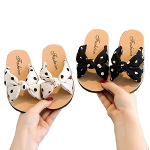 2024 nouvelle mode été enfants vêtements d'extérieur chaussures arc doux princesse bébé fille pantoufles plates - Product Image 1