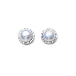 Pendientes de perlas de acero inoxidable 316L con baño de oro PVD, resistentes y sostenibles, para mujer. - Product Image 1