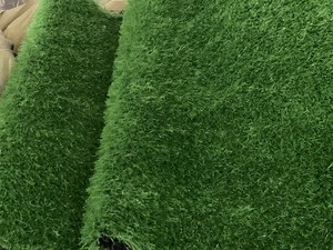 Preço de Fábrica Grama Verde Artificial 2mx25m / 4mx25m Anti-UV de Alta Densidade Grama Sintética para Jardim e Quintal - Product Image 2