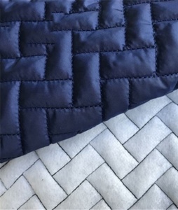 Nueva tela acolchada resistente al agua de moda, guata preacolchada de poliéster 100% para acolchado de ropa para trajes - Product Image 2