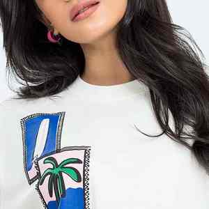 Camiseta Casual de Algodón Orgánico Estampada para Mujer, Cuello en V, Manga Corta, Colores Personalizados, Logotipo, Diseño Bordado Antiarrugas de Alta Calidad - Product Image 6