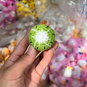 Colgante de Ganchillo para Bolso, Llavero de Frutas y Verduras (Aguacate, Sandía, Uva, Berenjena, Pimiento), Accesorios de Tejido, Regalo - Product Image 4