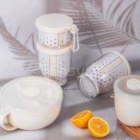 Moderne draagbare plastic fruitbeker set met ontwerp voor vershoudend bewaren, voor gezonde keuken en opslag van feestmaaltijden