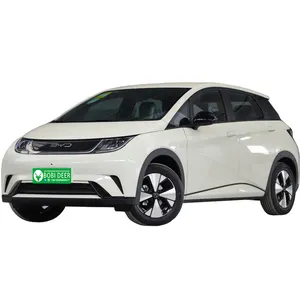 चीनी इलेक्ट्रिक ईवी कार BYD डॉल्फिन ईवी कार 2024 BYD डॉल्फिन 420 किमी लंबी लाइफ ब्लेड बैटरी लेफ्ट स्टीयरिंग