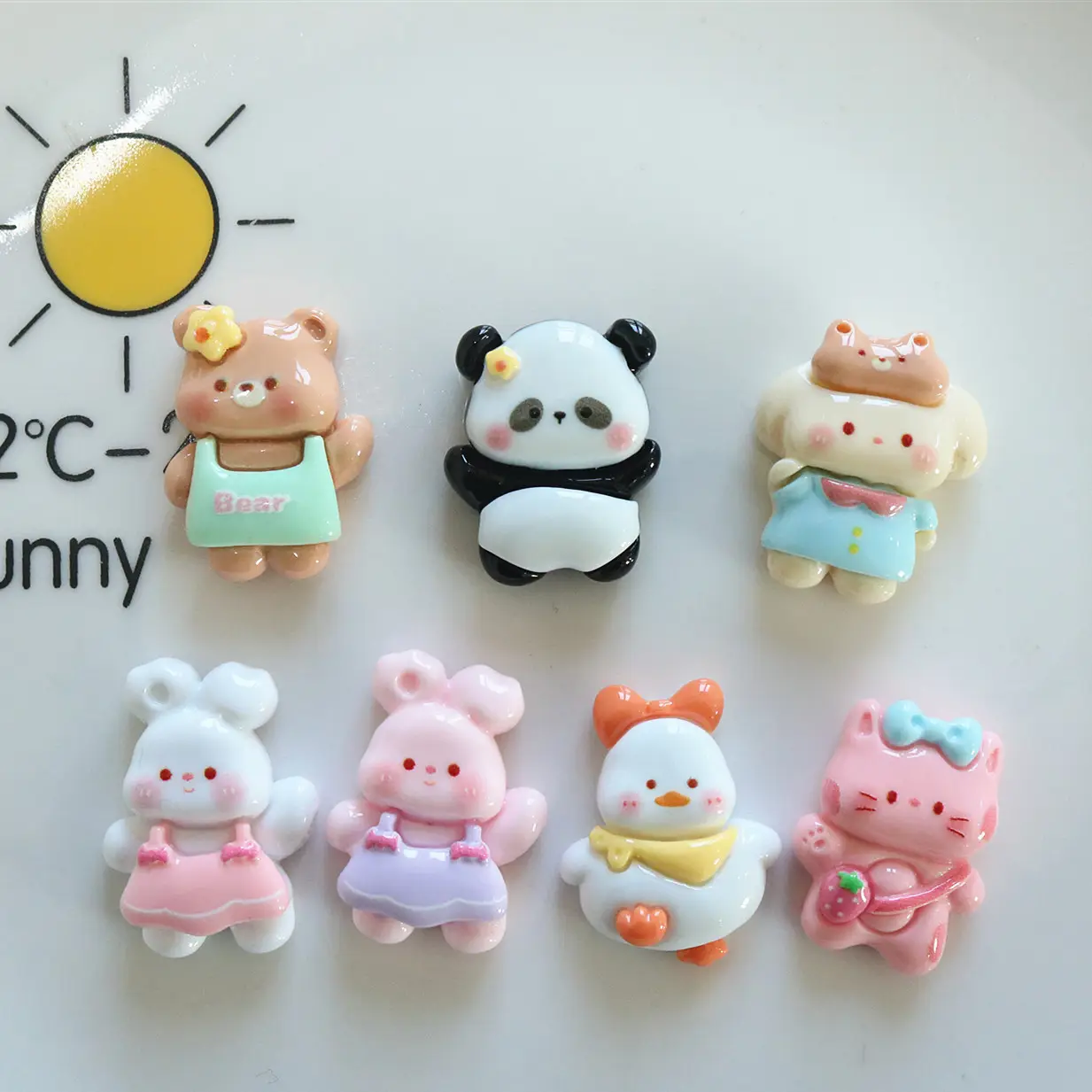 Bright face cartoon small panda duckling children hairpin material storage box patch south 8 Plastic resin charms