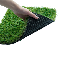 Rumput Sintetis Premium PE untuk Area Bermain di Halaman Belakang, Penggunaan Komersial, Tahan Air, Berat Permukaan 52oz, Berat Total 77oz, Tinggi Bulu 1.57 inci, Drainase Baik