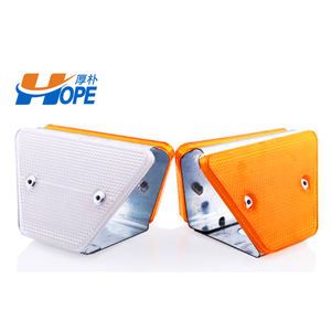 Delineador de carreteras, precio de fabricante, marcadores de carretera de plástico blanco reflectante, reflectores de barandilla de carretera, delineadores de tráfico - Product Image 4