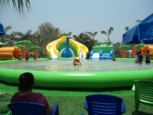 Instalaciones de Trampolín Flotante Acuático Personalizadas para Entretenimiento al Aire Libre, Tobogán Inflable Comercial para Parque Acuático - Product Image 5