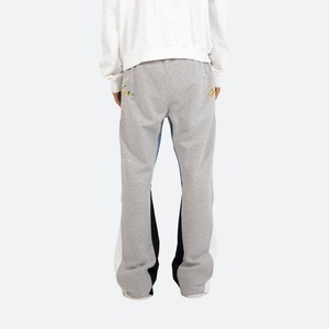 Pantalon de jogging décontracté à taille élastique, coupe ample, évasé et empilé, à jambe large - Product Image 4