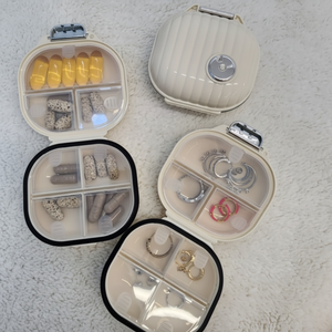 Custodia per pillole portatile giorno della settimana con scomparti porta medicinali a tenuta stagna da viaggio - Product Image 1
