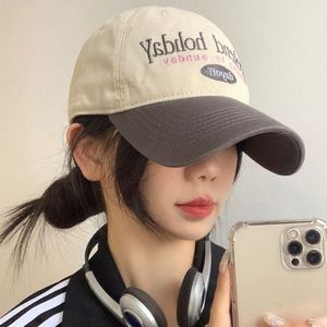 Gorra de Béisbol Ajustada y Versátil para Mujer, con Visera Ancha Curvada, Efecto Adelgazante en el Rostro, Logotipo Personalizado, Hebilla Metálica, Gorras de Tela - Product Image 2