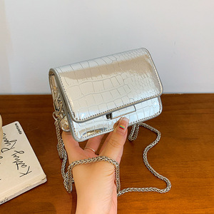 Sac bandoulière carré mini Wing Color Socialite, texture crocodile métallique argentée, avec chaîne, sac à main quotidien pour femme - Product Image 1