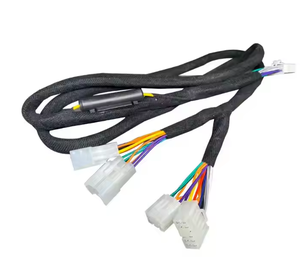 Özelleştirilmiş Endüstriyel Kontrol Otomotiv Adaptör Kablosu Saf Bakır İletken PVC İzolasyon IP65 Dereceli 12V 2-50 pin - Product Image 1