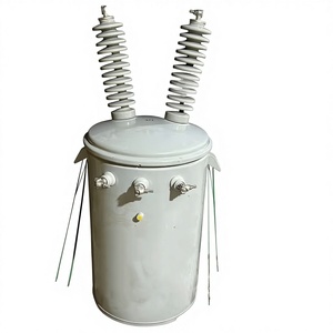 Transformateur triphasé de type conventionnel 10 kVA 50/60 Hz 3 kV à montage sur poteau pour usage électronique - Product Image 2