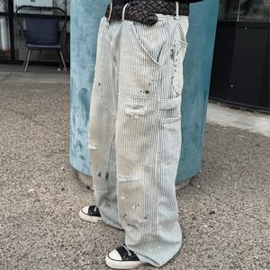 Jeans Homme Personnalisés à Rayures Fines Style Urbain, Coupe Large, Double Genou, Denim Oversize, Rayures Bleues et Blanches, Jean Baggy pour Homme - Product Image 3