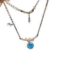 Collier Bowei avec pendentif croix élégant en acier inoxydable plaqué or 14 carats pour femmes
