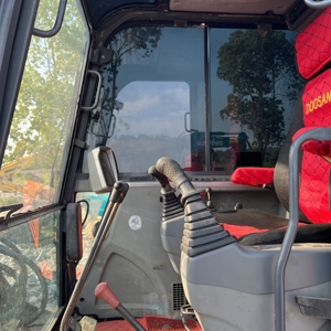 Mini-pelles Doosan DX60 DX55 DX75 d'occasion, excavatrices compactes fiables avec un prix compétitif pour un entretien optimal - Product Image 2