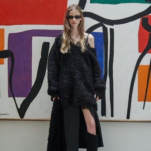 Abito Oversize da Donna Personalizzato con Spalle Scoperte, Maglia Stratificata, Rifiniture in Pizzo, Spacco Alto, Stile Slouchy, Trendy, Casual per Feste e Serate - Product Image 1