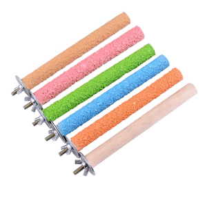 Perchoir en bois naturel écologique givré <span class=keywords><strong>pour</strong></span> <span class=keywords><strong>perroquet</strong></span>, plateforme <span class=keywords><strong>de</strong></span> repose-pieds, <span class=keywords><strong>jouet</strong></span> à mâcher <span class=keywords><strong>pour</strong></span> aiguiser les griffes, accessoire <span class=keywords><strong>pour</strong></span> cage à oiseaux - Product Image 1