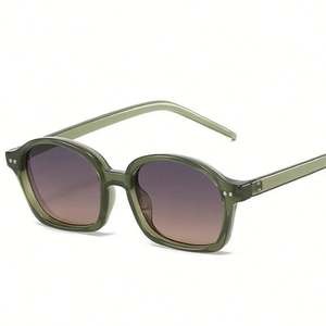 Gafas de Sol Unisex de Moda con Logotipo Personalizado 2025, Estilo Punk con Remaches, Degradado, Protección UV400, Color Jelly, Ovaladas - Product Image 1