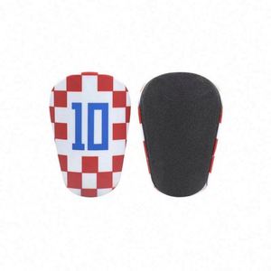 Protège-tibias universels miniatures Mairun USA en EVA, résistants à l'usure et absorbant les chocs, pour l'entraînement de football - Product Image 4