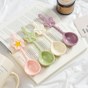 Cucchiaio in Ceramica con Manico Lungo Stile Influencer Cinese, Design a Stella Intrecciata, Fresco e Naturale, Stile Instagram, Creativo e Femminile per Dessert e Caffè - Product Image 4