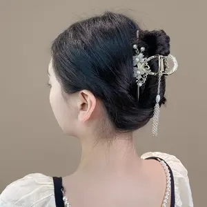 Pince à cheveux rétro fleur papillon pompon crabe pince à cheveux métal perle requin pince pour femmes accessoires de cheveux de Style Hanfu chinois