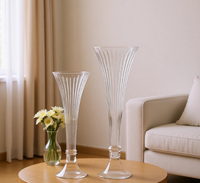 Vase à fleurs en verre côtelé transparent de luxe, vase décoratif moderne à cannelures pour la maison, les mariages, les hôtels, centre de table, vente en gros