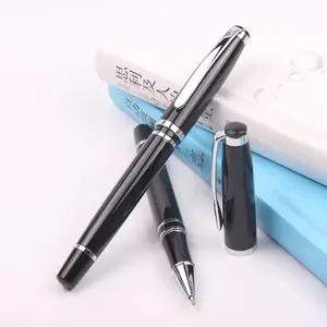 قلم هدايا ترويجي فاخر كلاسيكي أسود للهدايا التجارية الترويجية مع شعار مخصص قلم حبر بكرة معدني