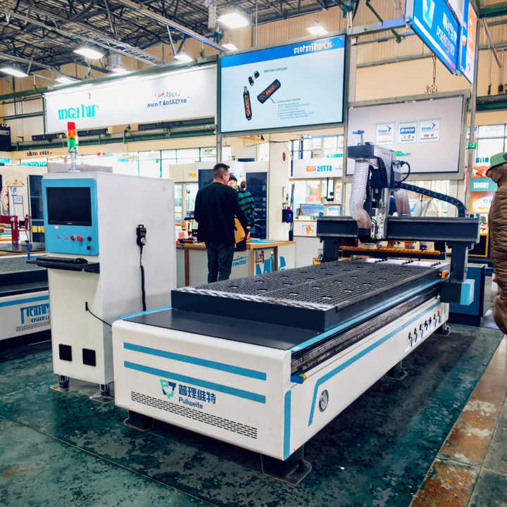 Cnc Router Running Top-Tier 3-Axis CNC Router for Wood Self-Running with Suction Bench for ...