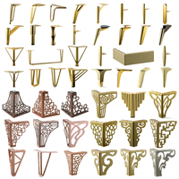 Accessoires de Quincaillerie Pieds de Meuble Dorés en Laiton Poli pour Armoire, Canapé, Lit et Support (Motif Fleur)