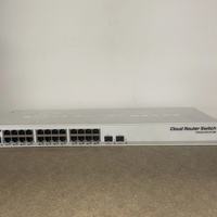 Routeur commutateur cloud MikroTik CRS326-24G-2S+RM 24 ports PoE