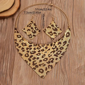 หน้ากากปาร์ตี้รูปสามเหลี่ยมลายเสือดาวสไตล์อเมริกันประดับเลื่อม-ธีมวันหยุด - Product Image 3