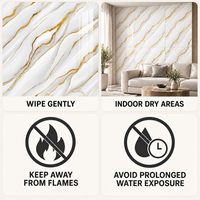 Papier peint auto-adhésif en marbre diagonal blanc or avec surface PET nettoyable pour murs décoratifs intérieurs