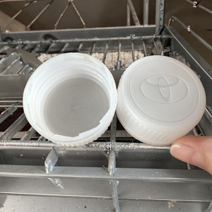 Tapa de Botella de Plástico PP de Alta Calidad <span class=keywords><strong>Sunco</strong></span> SK-CAP de 1-5 Litros, Antiderrames, para Aceite de Motor y Productos Químicos, con Apertura Fácil y Rosca Personalizable - Product Image 2