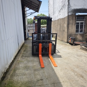 Original Japanese 3 Ton FD30 Cheap Gasoline LPG Engine Toyota <b>Forklift</b> FG30 <b>Forklift</b> Fast Shipping - Product Image 6