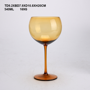 <span class=keywords><strong>Copa</strong></span> transparente soplada a mano <span class=keywords><strong>copa</strong></span> <span class=keywords><strong>de</strong></span> <span class=keywords><strong>vino</strong></span> acanalada con <span class=keywords><strong>boca</strong></span> <span class=keywords><strong>ancha</strong></span> - Product Image 3