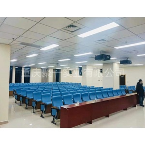 เก้าอี้พับโลหะแบบมีราวจับสำหรับห้องบรรยายโรงเรียน ห้องเรียน หรือห้องประชุมแบบเรียงเป็นแถว - Product Image 1
