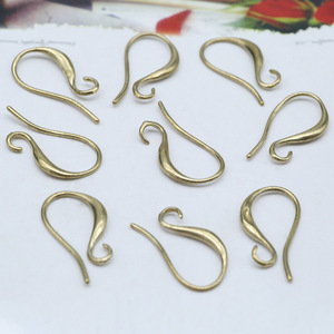 ตะขอเกี่ยวต่างหูทองแดงเปล่าสำหรับทำเครื่องประดับ DIY 20 ชิ้น อุปกรณ์เสริมลวดต่างหูรูปตะขอโลหะผสมทองแดง - Product Image 1