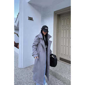 Abrigo de Piel Sintética Gris para Mujer con Detalle Desmontable, Cierre de un Solo Botón y Bolsillos, Tallas XS a XL, Transpirable, con Estampado Teñido - Product Image 3