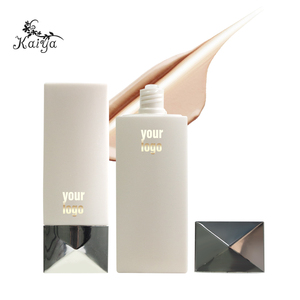 เมคอัพวีแกนฮาลาลเนื้อบางเบา แมตต์นุ่ม ให้ผิวเปล่งประกาย ควบคุมความมัน ปกปิดริ้วรอย ปกปิดเต็มที่ พร้อมสารกันแดด SPF บำรุงผิวชุ่มชื้น - Product Image 6